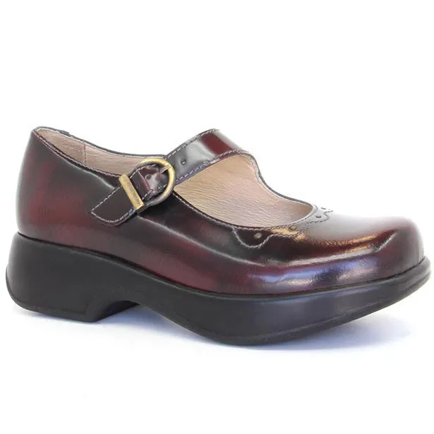 Dromedaris Women's Selma Shoes